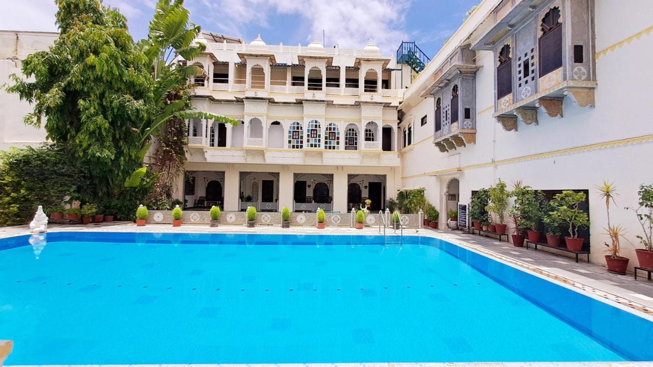 Mahendra Prakash Hotel Udaipur Exterior foto