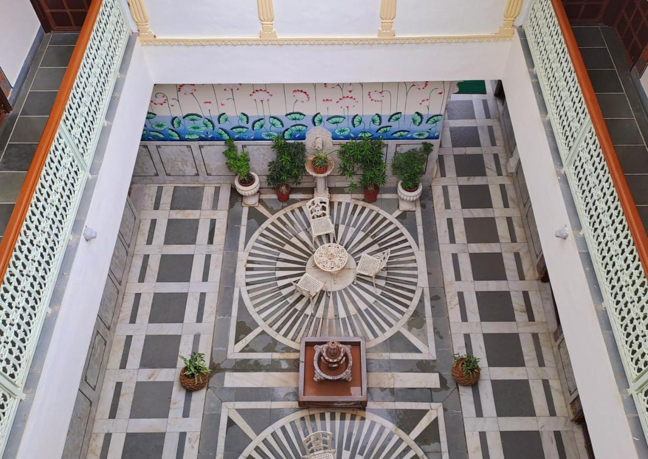 Mahendra Prakash Hotel Udaipur Exterior foto