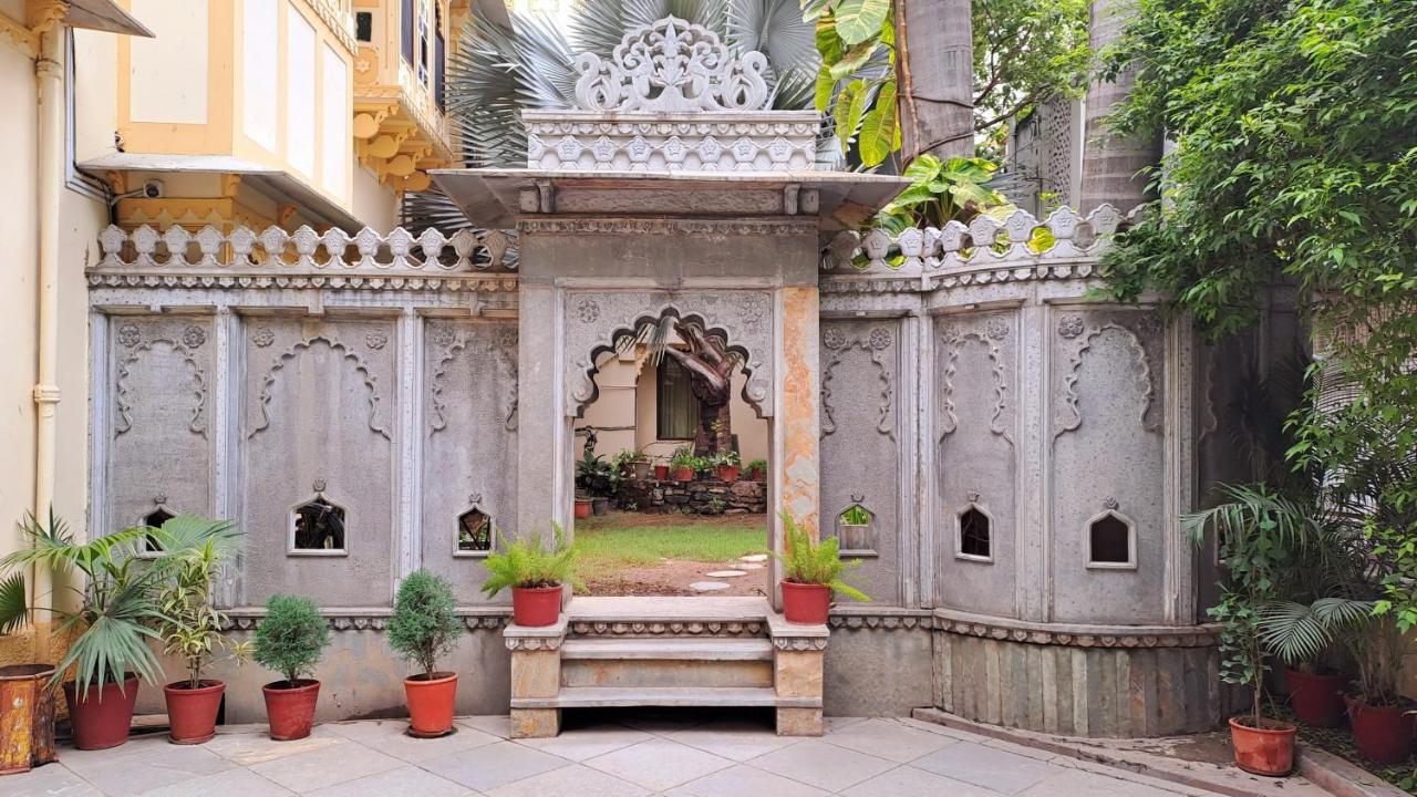 Mahendra Prakash Hotel Udaipur Exterior foto